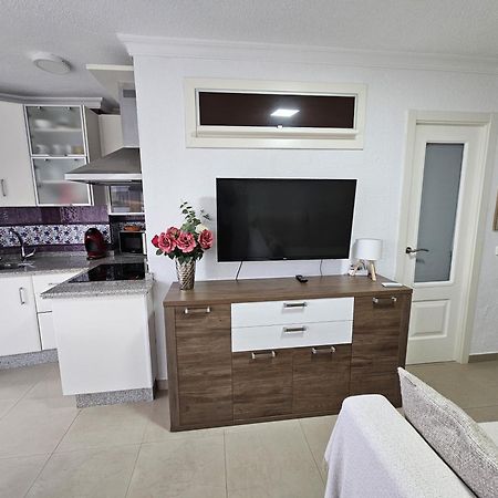Maravilloso Apartamento En Primera Línea De Playa Benalmádena Exterior foto